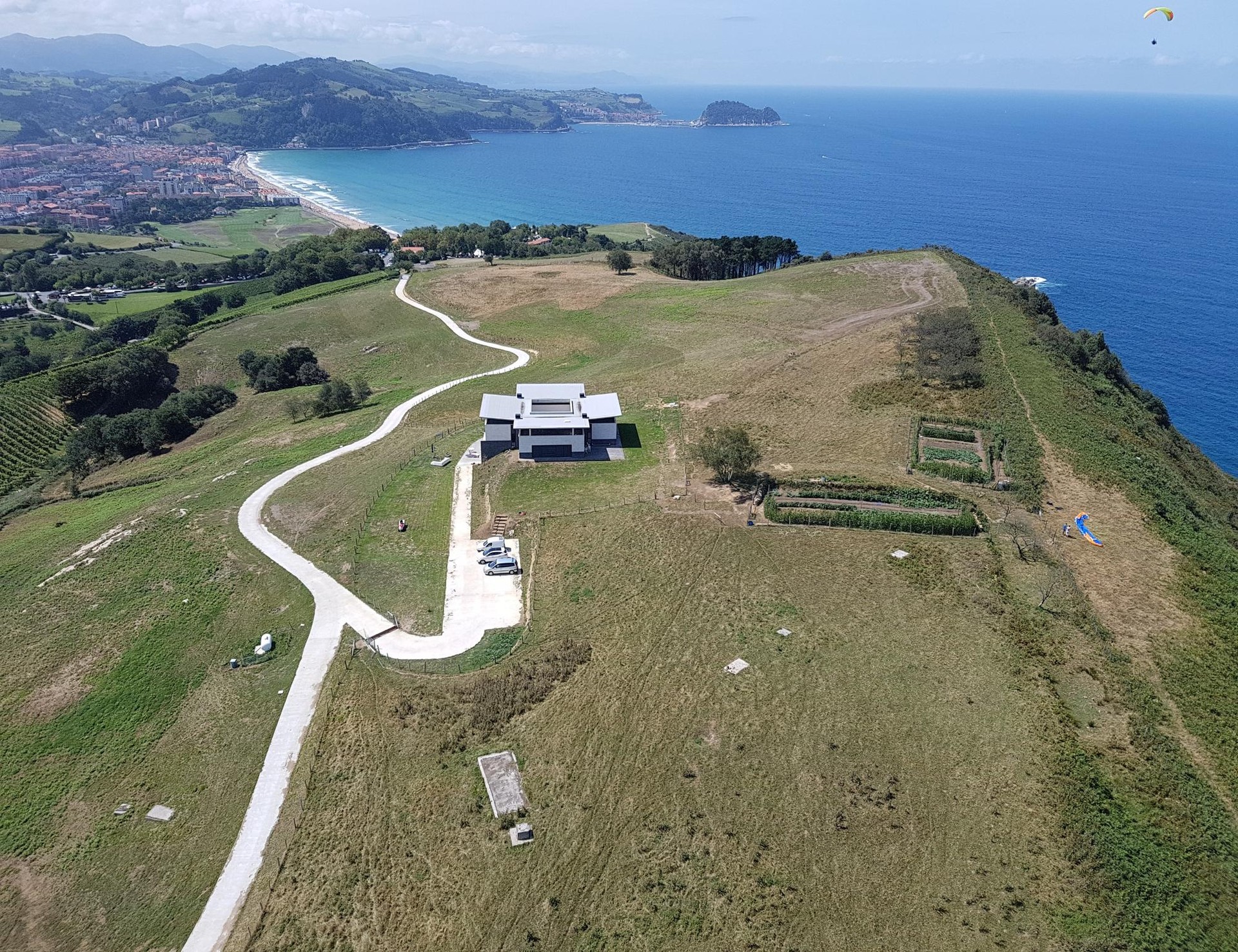 EAEko auzitegiak ebatzi du ez dagoela arau hausterik Zarauzko Udalak Amezti etxeari emandako baimenetan