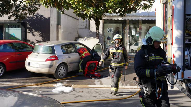 Auto batek su hartu du 1766ko Matxinada kalean