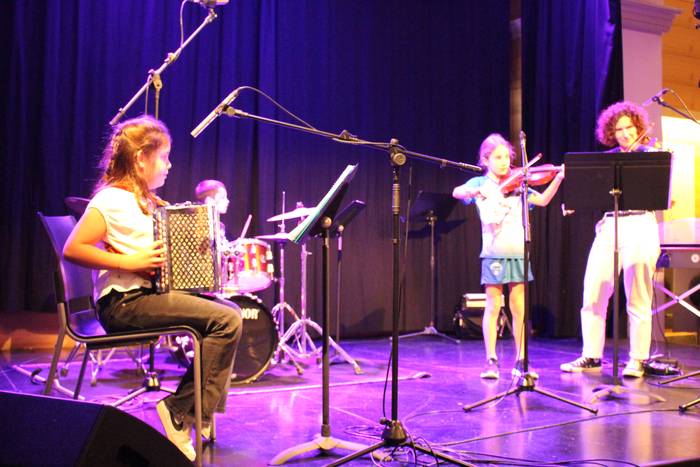 Hamar taldek parte hartuko dute Musika Familian kontzertuan