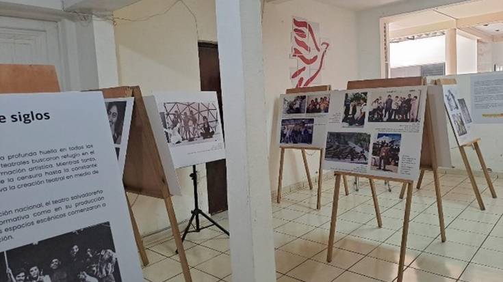 Latinoamerikako antzerki eguna ospatzeko hainbat kultur ekitaldi egin zituzten urrian