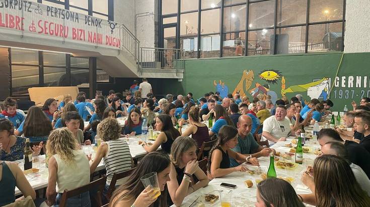 Herri afariarekin eta erromeriarekin borobildu dute San Antonio eguna Errezilen