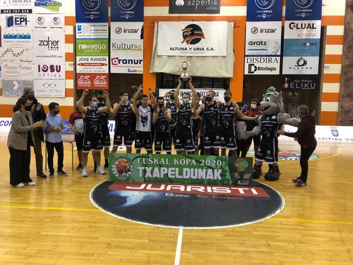 Juaristi ISBk LEB mailako Euskal Kopa irabazi du
