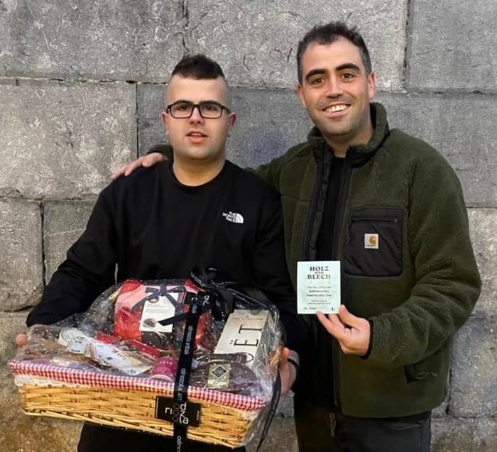 Banatu dute Holz Und Blech jaialdikoek Gabonetako zozketako saria