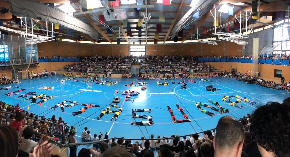 KOLOSALA IZAN ZEN IKASTOLA EGUNA