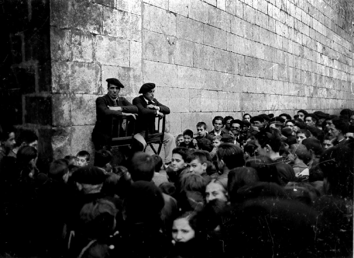 Txapel eta Zepai bertsolariak, 1933ko irudi batean