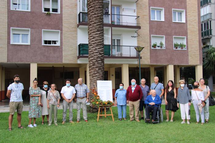 Auzolanean eraikitako bizitzak