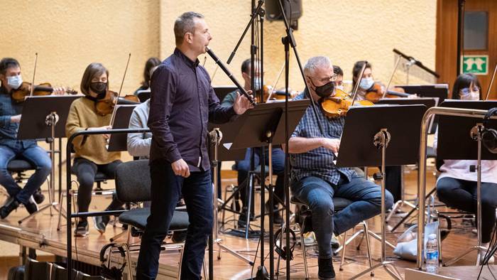 Garikoitz Mendizabal Euskadiko Orkestrarekin 'Gutizia' lan berria grabatzen ari da