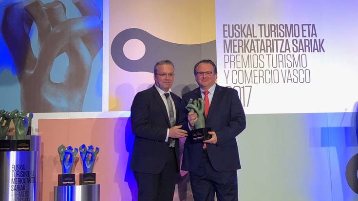 Zerupe hotela saritu du Basquetourrek