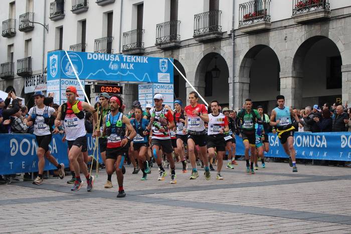 Ia bi mila lagunek eman dute izena Domusa Teknik 40 eta 15 MLK lasterketetarako