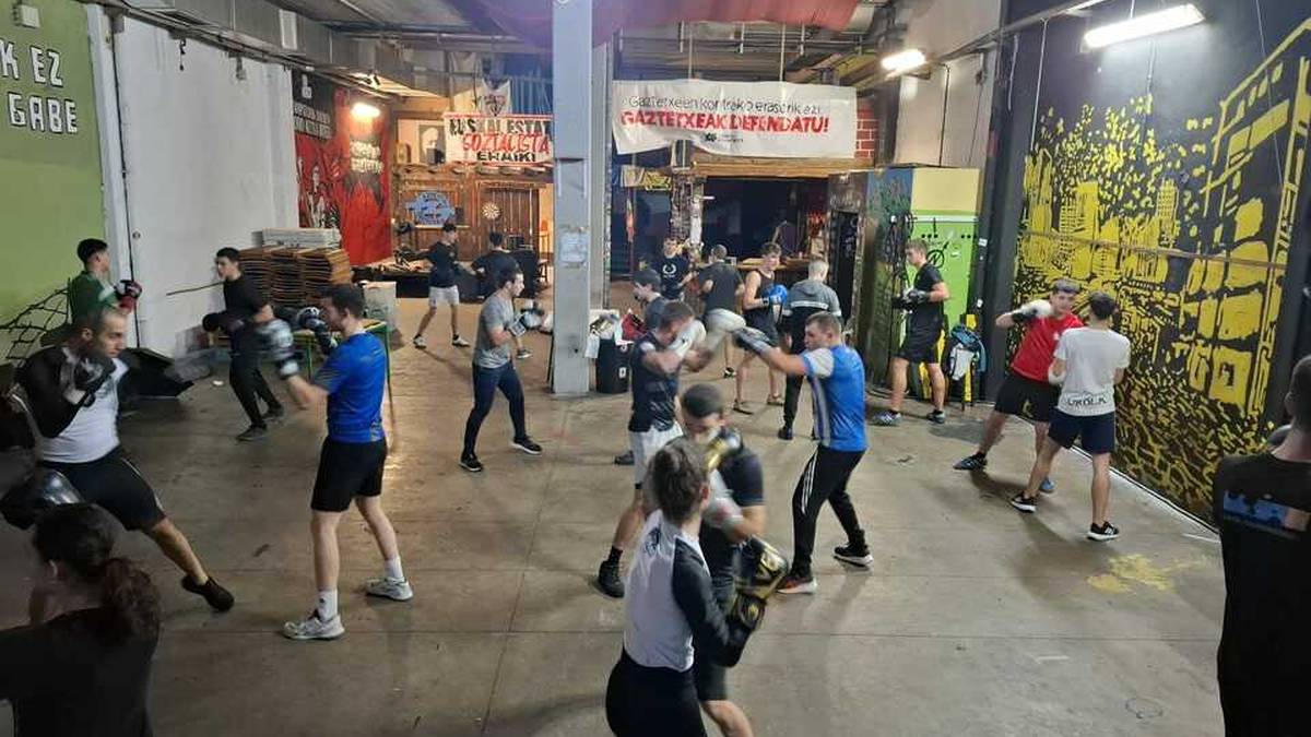 Boxeoa, bertso poteoa eta afaria, urtarrilaren 31ko manifestazioaren lanketaren barruan