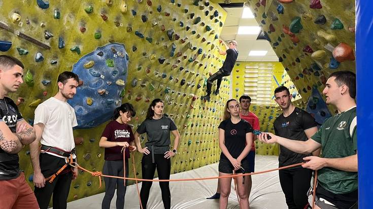 Eskalada zein kalistenia tailerrak eta pala txapelketaren finala, I. Kirol Egunak borobiltzeko