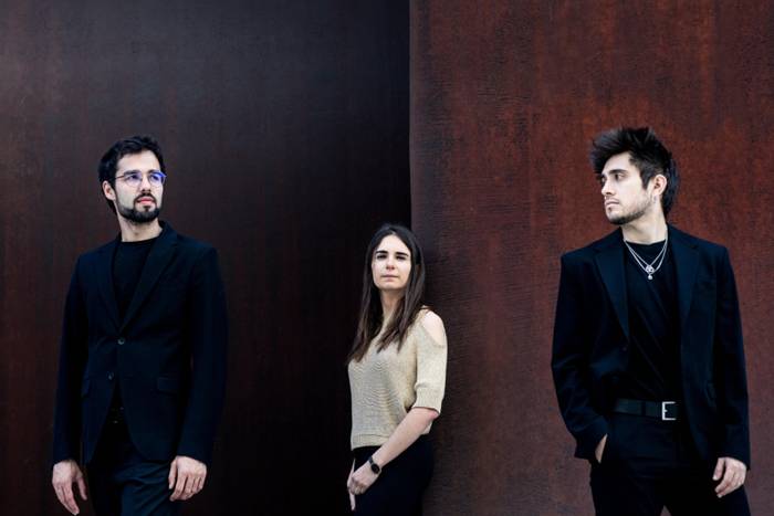 Azken sarrerak geratzen dira Helix Trioren kontzerturako