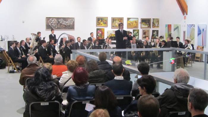 Eguberri Eguna Zarauzko Musika Bandaren doinupean