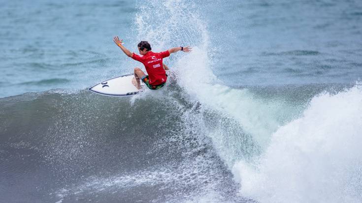 Adur Amatriain hirugarren izan da Rip Curl Gromsearch txapelketan