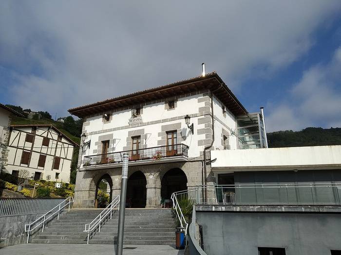 Beizaman %10 igoko dute zaborraren gaineko zerga