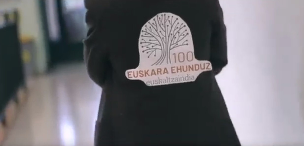 Bederatzi talderen lanak Korrika batzordeak antolatutako koreografia lehiaketan