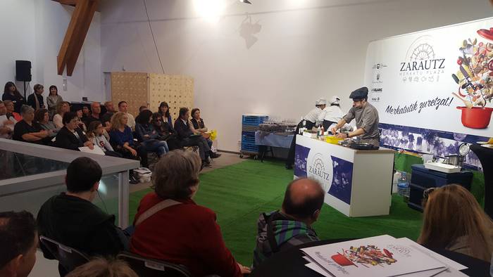 Edurne Etxezarretak irabazi du 'Merkatutik Zuretzat' ekimeneko lehen otarra