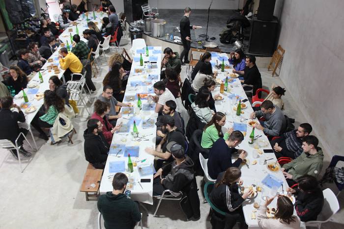 Inaugurazioa: Hiruputzu Gaztetxearen inaugurazio jaialdia