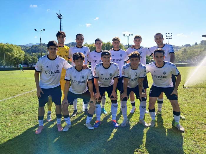 Garaipenarekin ekin dio ligari Zarauzko gizonezkoen futbol taldeak