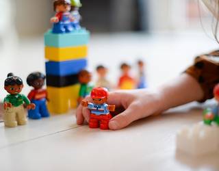 Jolasaren garrantzia aldarrikatu du udalak Haurren Eskubideen Nazioarteko Egunaren adierazpenean