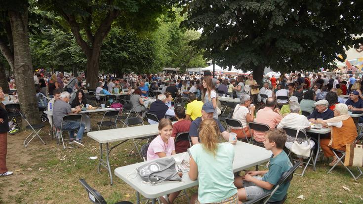 Jendetza bildu da Iñurritzan Galiziako Egunaren bueltan