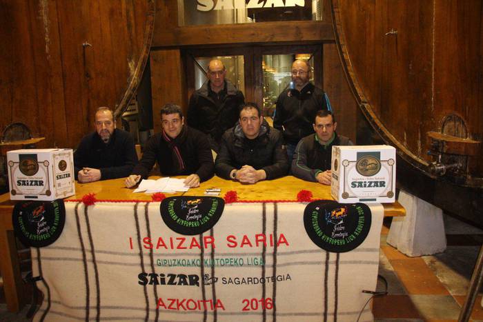 Gipuzkoako Herri Kirol Federazioak dio liga ofiziala izateko parte-hartzaileek lizentzia eguneratuta izan behar dutela