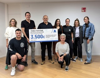 Aiako festetako ekimen solidarioek 3.500 euro bildu dituzte Gautena elkartearentzat