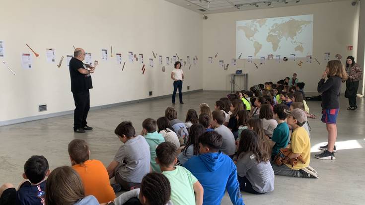 Txikipediarako musika instrumentuen inguruan egindako lanketa, erakusketa bihurtuta