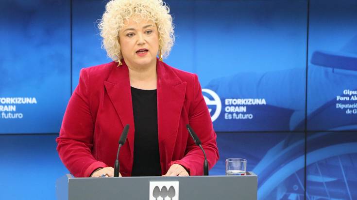 Zaintza ereduaz ariko da Maite Peña batzokian
