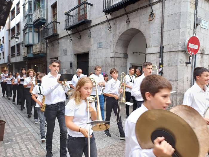 Musika Lagun egitasmoaren barruan, Banda Gaztearen kontzertua izango da gaur