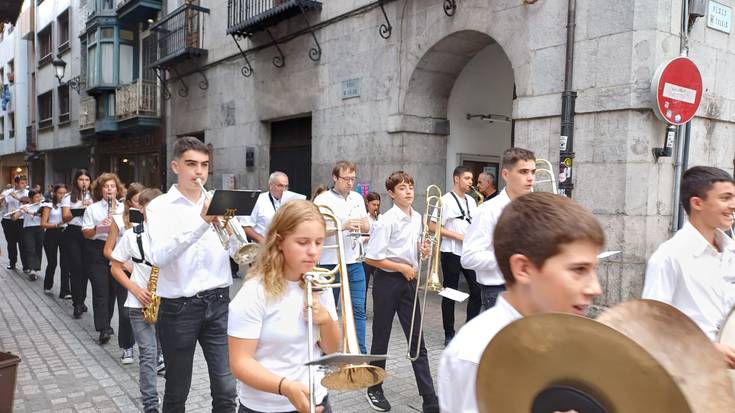 Musika Lagun egitasmoaren barruan, Banda Gaztearen kontzertua izango da gaur