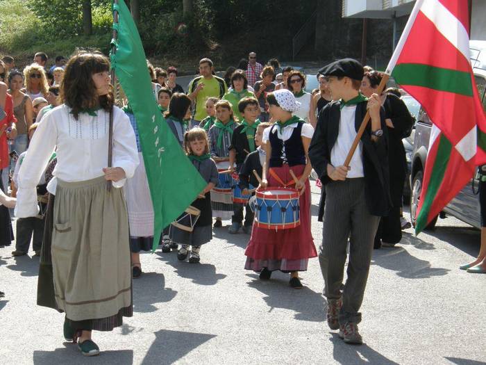 Danborradaren sorrera oroituko dute haren mendeurrenean Arroa Behean, Karmen jaietan
