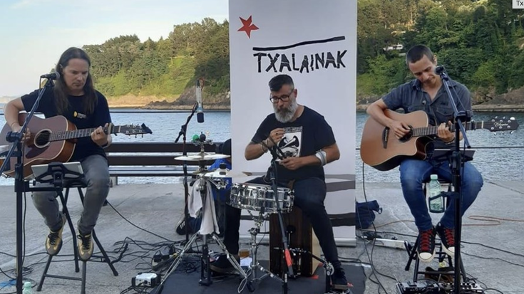 Txalainak taldeak kontzertua eskainiko du etzi Orkatzen
