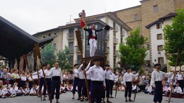 Maiatzaren 14an egingo dute Arrantzale Eguneko dantzaren lehen entsegua