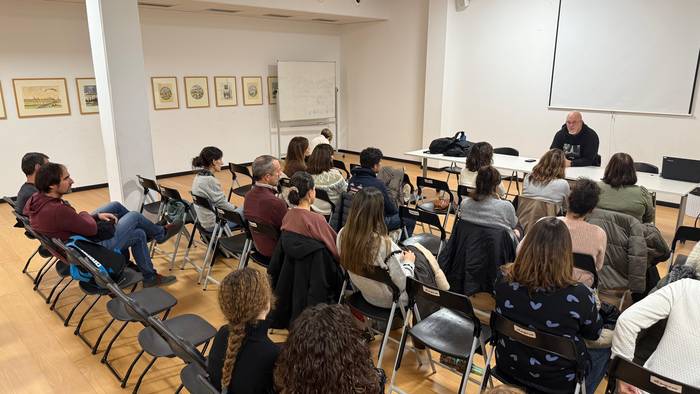 Bullyingaren ertzak izan ditu hizpide Iñaki Zubizarretak