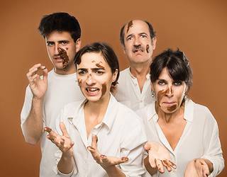 Etxeko agertokian eta etxekoen eskutik, 'Kaka'