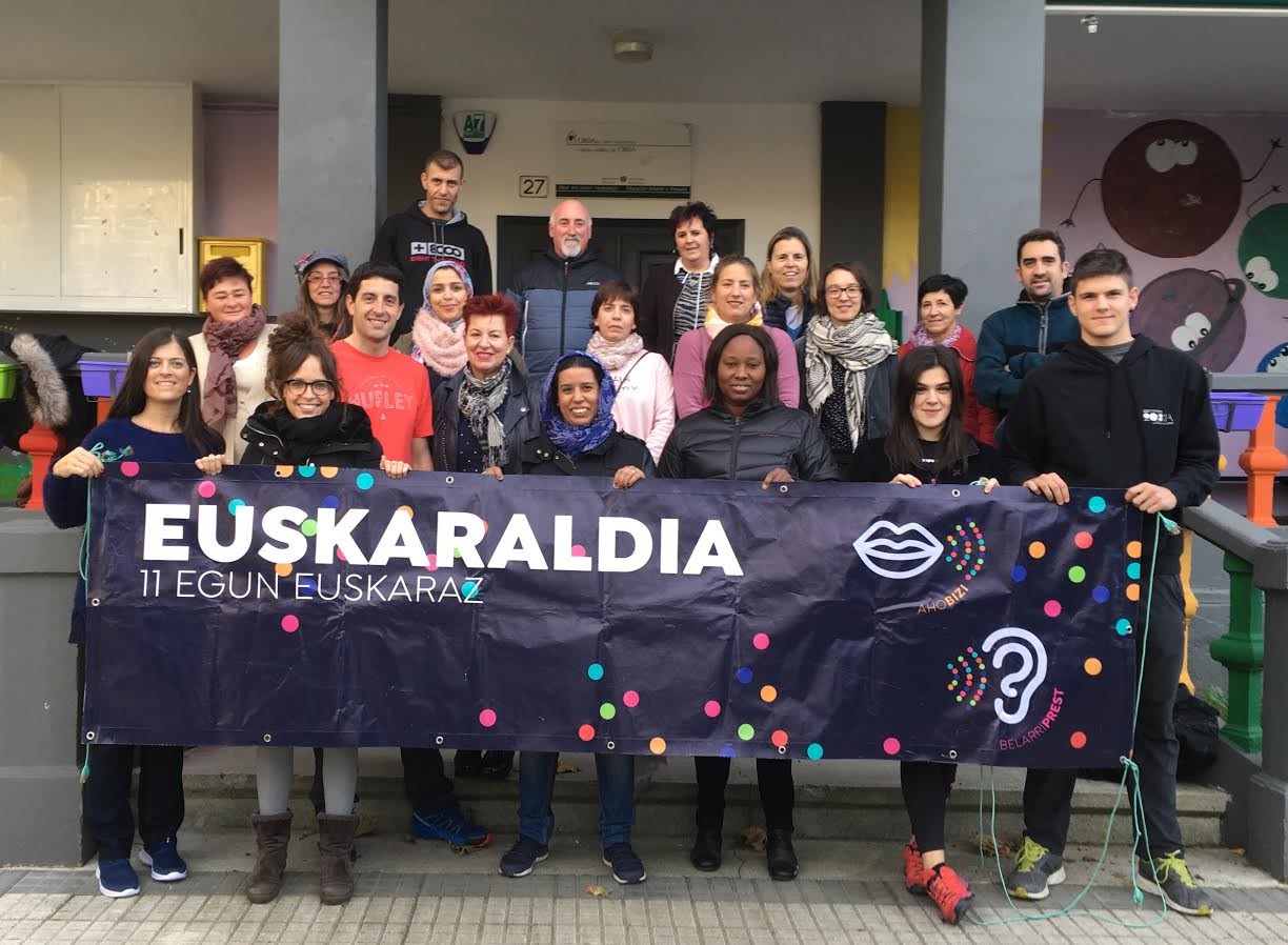 Oikiako Eskolako komunitateak ere bat egin du Euskaraldiarekin