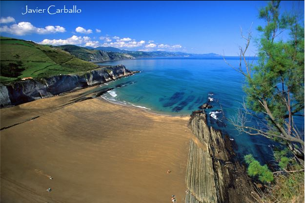 Itzurun aukeratu dute hondartzarik ederrena 'Hola' aldizkariko irakurleek