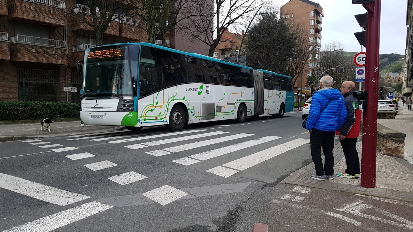 Santelmoetan parrandatik itzultzeko garraio zerbitzu bereziak prestatu ditu udalak