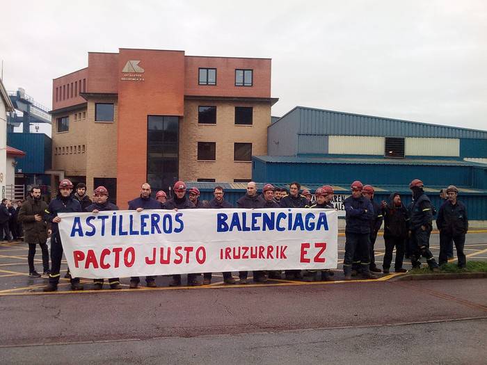Balenciagako langileen biharko lanuztea bertan behera