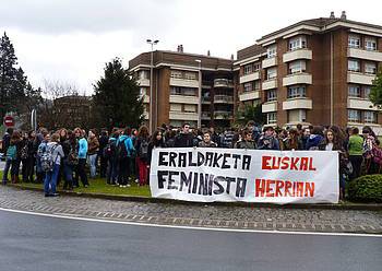 Aldarrikatu eta ospatu, biak bat