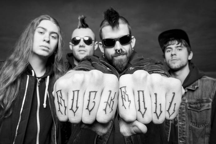Punk gaua prestatu dute biharko Zestoako Gaztetxean
