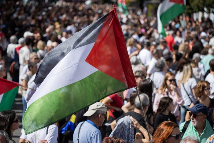 Israel desegiteko, presioa biderkatu