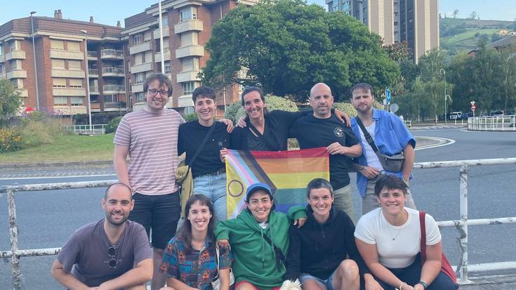 Faxismoaren aurrean, lumak harrotzeko deia egin du Astindu Armayuek asanbladak