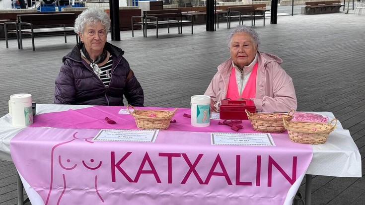 Katxalin elkartekoak bularreko minbiziaren inguruan informatzen ariko dira Herriko Plazan