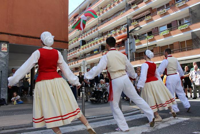 Egitarau zabala, Batzoki berriaren urtemuga ospatzeko