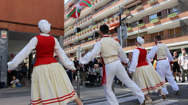 Egitarau zabala, Batzoki berriaren urtemuga ospatzeko