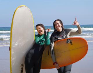 Emakumeen surf topaketa antolatu du Saregilek larunbat honetarako