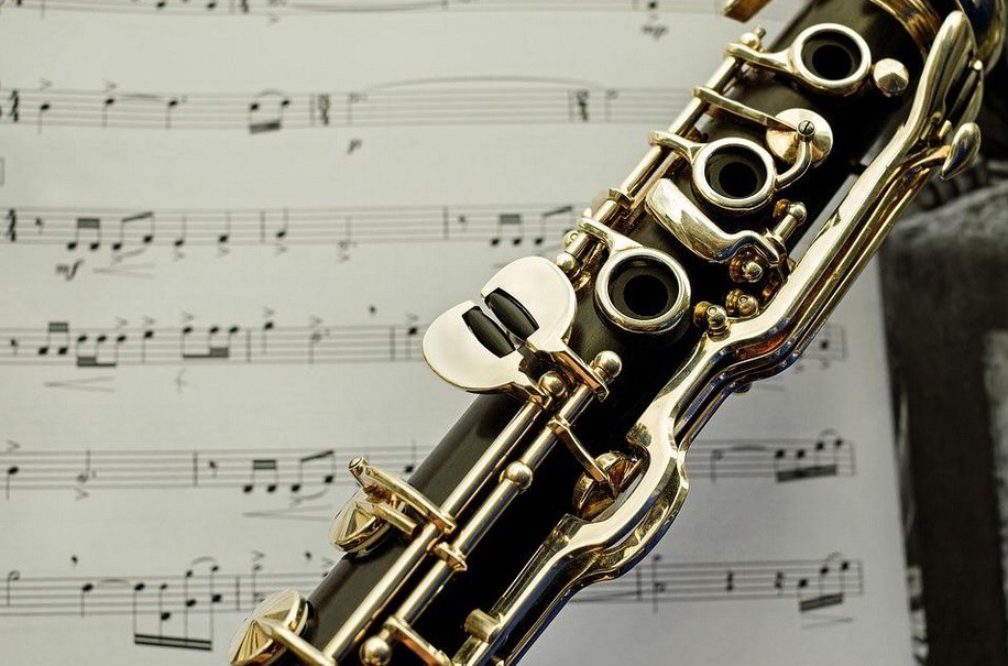 Bizkargi musika eskolakoek biolin eta klarinete entzunaldia eskainiko dute bihar