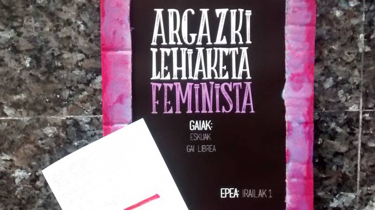 Zumaiako Asanblada Feministak argazki lehiaketa antolatu du